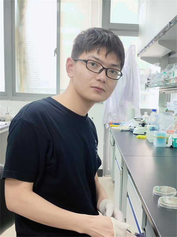 Shukai Li 